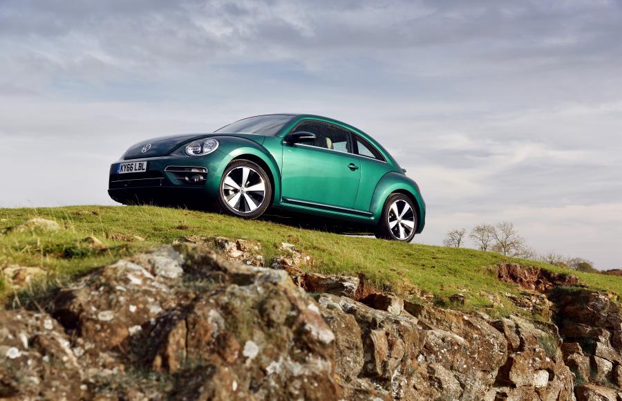  Volkswagen Beetle 2016 года  (UK) (фото 14 из 26)